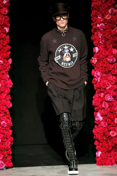 Look 22
